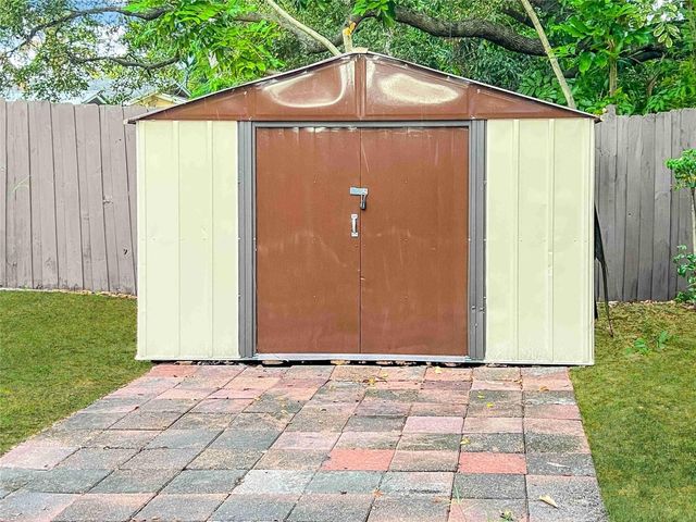 1300 NW 6th Avenue, Fort Lauderdale, FL 33311