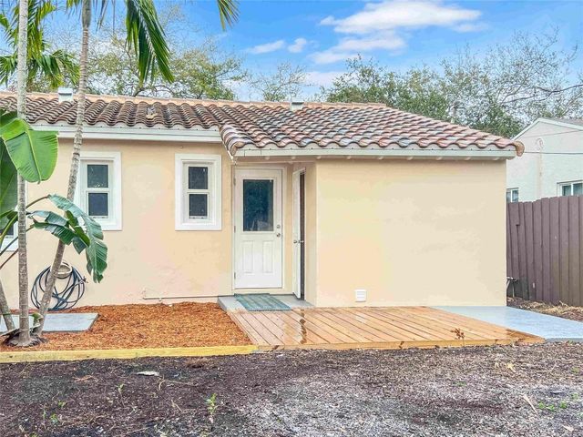 1300 NW 6th Avenue, Fort Lauderdale, FL 33311