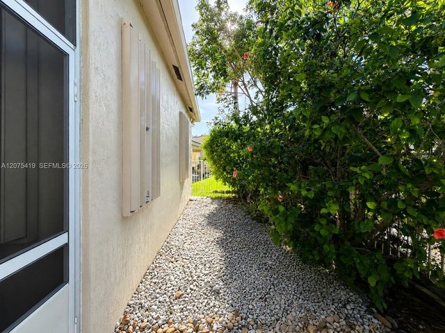 1776 Aspen Lane, Weston, FL 33327