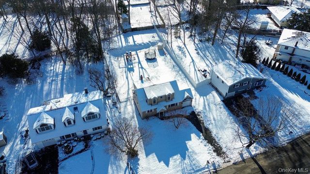 46 Falcon Drive, Hauppauge, NY 11788