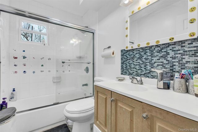 46 Falcon Drive, Hauppauge, NY 11788