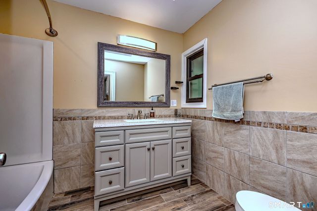 31 Prindle Avenue, Ansonia, CT 06401