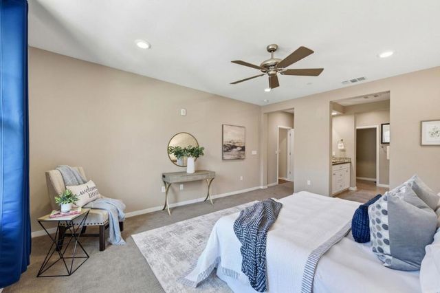 1057 Foxglove Place 203, San Jose, CA 95131