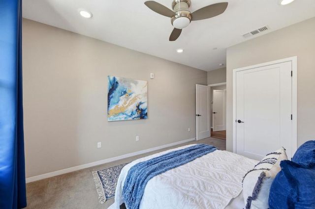 1057 Foxglove Place 203, San Jose, CA 95131