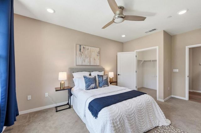 1057 Foxglove Place 203, San Jose, CA 95131