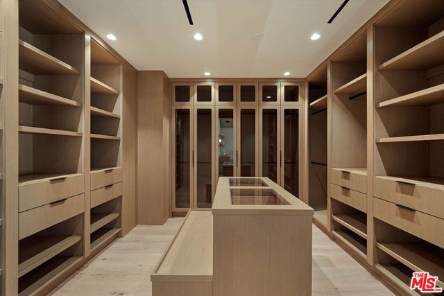 4447 Matilija Avenue, Sherman Oaks, CA 91423