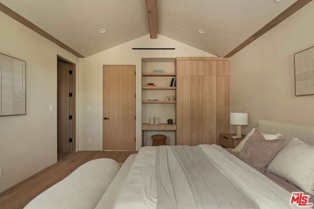 4447 Matilija Avenue, Sherman Oaks, CA 91423