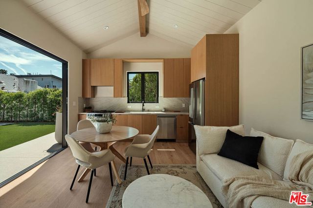 4447 Matilija Avenue, Sherman Oaks, CA 91423