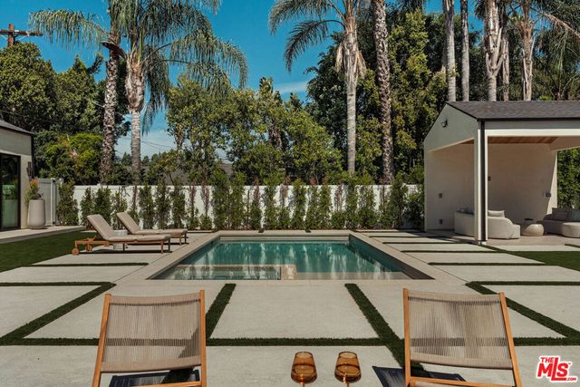 4447 Matilija Avenue, Sherman Oaks, CA 91423