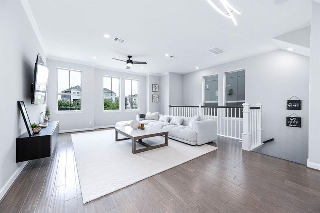 2022 Groveland Glen Drive, Houston, TX 77051