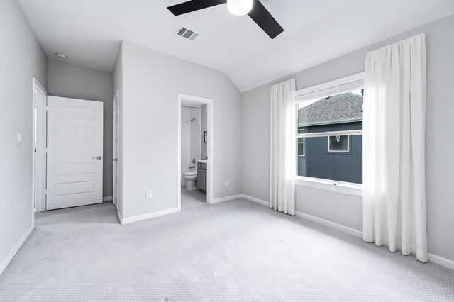 2022 Groveland Glen Drive, Houston, TX 77051