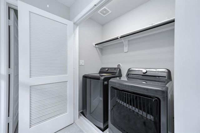 2022 Groveland Glen Drive, Houston, TX 77051