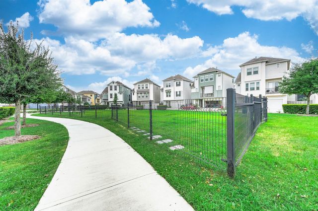 2022 Groveland Glen Drive, Houston, TX 77051