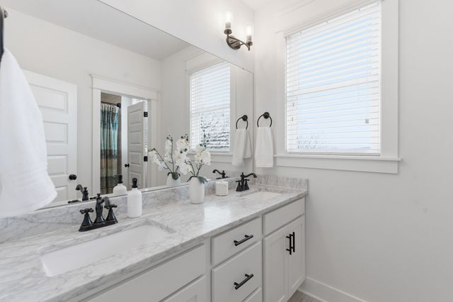 137 Elmhurst Ave, Nashville, TN 37207