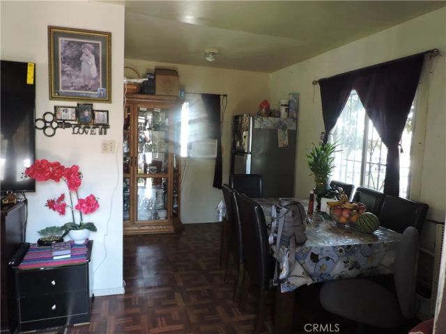 1350 E 43rd Street, Los Angeles, CA 90011