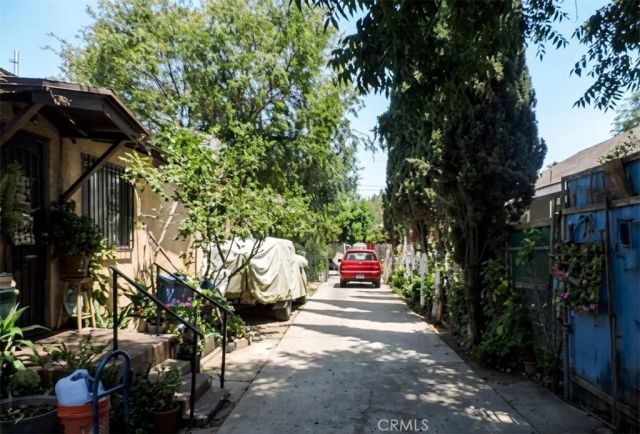 1350 E 43rd Street, Los Angeles, CA 90011
