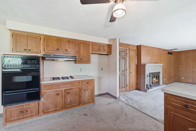 2710 Reed Road, Fort Wayne, IN 46815