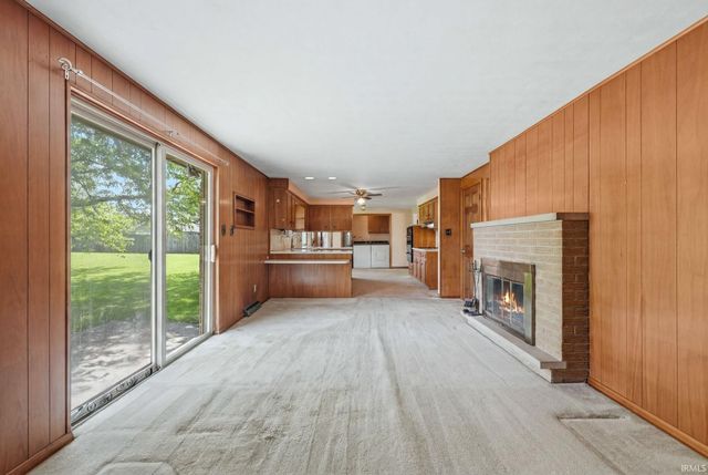 2710 Reed Road, Fort Wayne, IN 46815