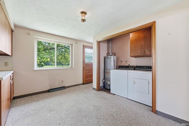 2710 Reed Road, Fort Wayne, IN 46815