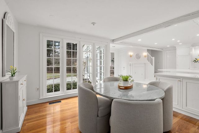 85 Strawberry Hill St, Dover, MA 02030