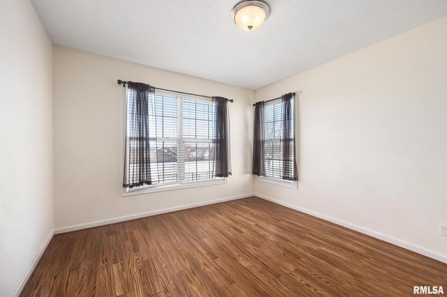 4815 N WEAVERRIDGE Boulevard, Peoria, IL 61615