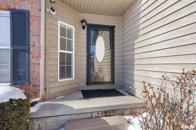 4815 N WEAVERRIDGE Boulevard, Peoria, IL 61615