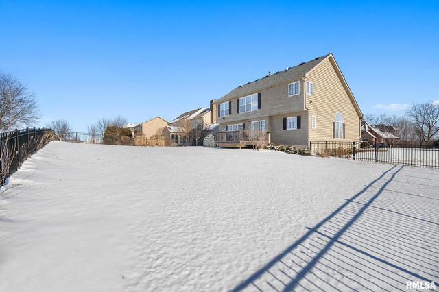 4815 N WEAVERRIDGE Boulevard, Peoria, IL 61615