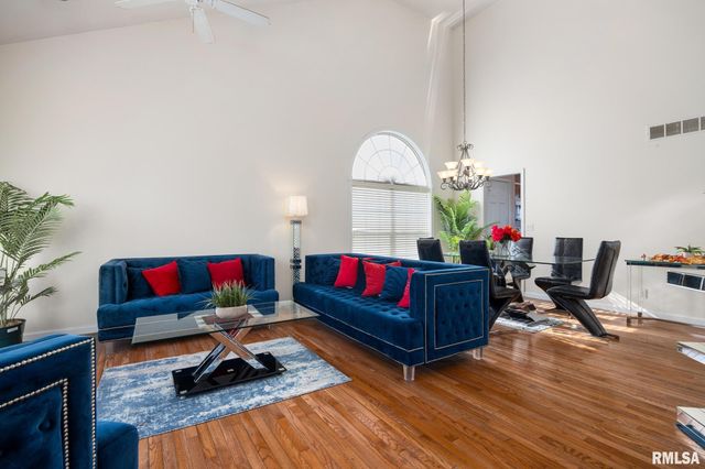 4815 N WEAVERRIDGE Boulevard, Peoria, IL 61615