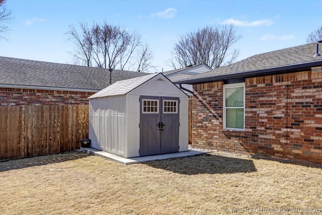 8005 S Date Avenue, Broken Arrow, OK 74011