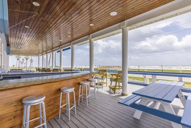 114 Sand Dune Court, Surfside Beach, TX 77541