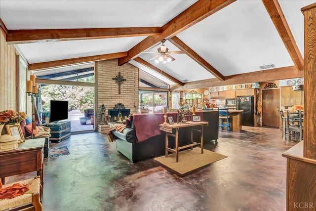 1967 Mulberry Drive, Hanford, CA 93230