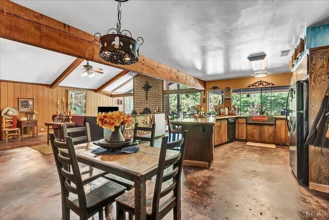 1967 Mulberry Drive, Hanford, CA 93230