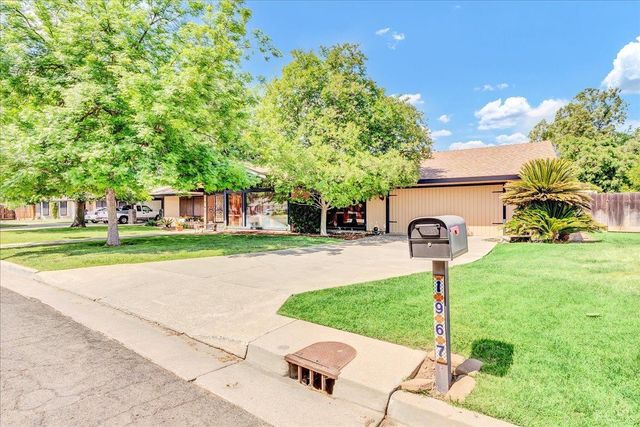 1967 Mulberry Drive, Hanford, CA 93230