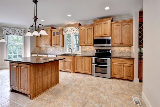 104 Portland, Williamsburg, VA 23188