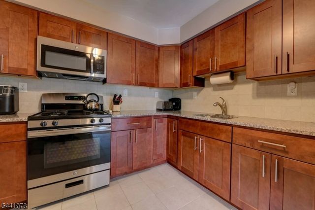 316 Hoover Ave 54, Bloomfield Twp., NJ 07003