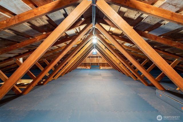 19321 Kenlake Place NE, Kenmore, WA 98028