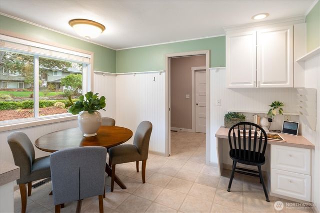 19321 Kenlake Place NE, Kenmore, WA 98028