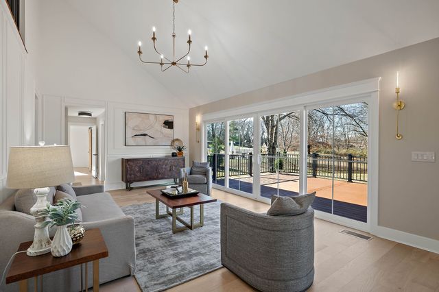 1114 Chickasaw Dr, Brentwood, TN 37027