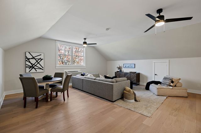 1114 Chickasaw Dr, Brentwood, TN 37027