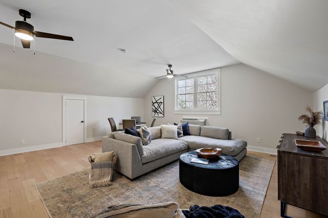 1114 Chickasaw Dr, Brentwood, TN 37027