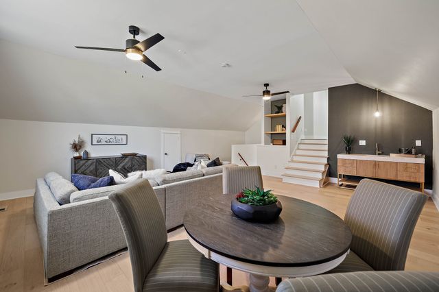 1114 Chickasaw Dr, Brentwood, TN 37027