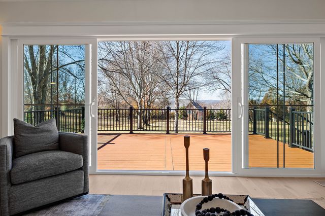 1114 Chickasaw Dr, Brentwood, TN 37027