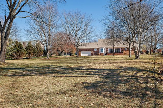 1114 Chickasaw Dr, Brentwood, TN 37027