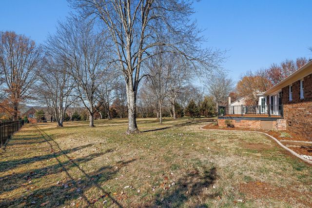 1114 Chickasaw Dr, Brentwood, TN 37027