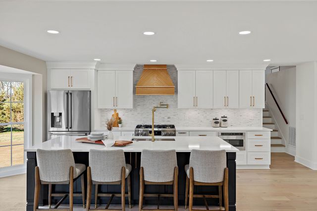 1114 Chickasaw Dr, Brentwood, TN 37027