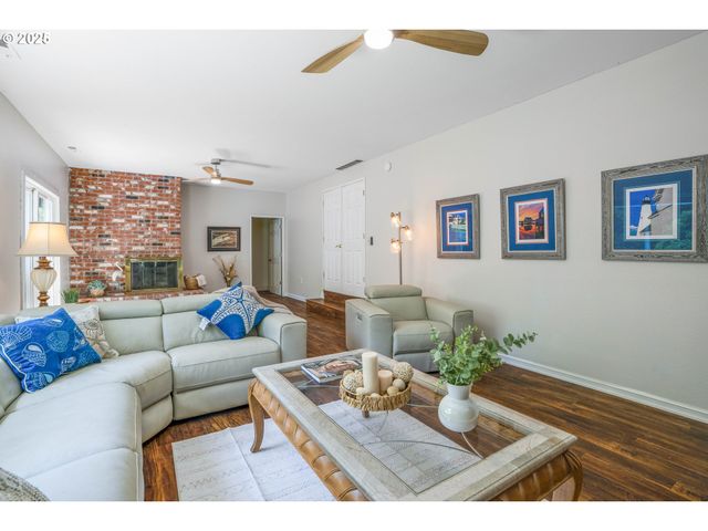 14800 Sw 144TH Ave, Portland, OR 97224