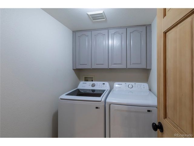 9234 W Hinsdale Pl, Littleton, CO 80128