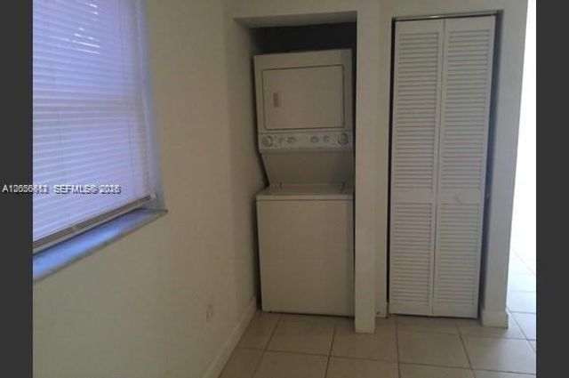 2735 NW 27th St, Miami, FL 33142