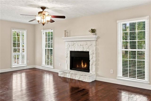 41 Red Oak Circle, Dallas, GA 30157