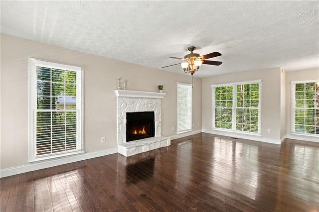 41 Red Oak Circle, Dallas, GA 30157